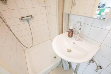 Peaceful 2 Bedroom Apartment - Ts307B Eindhoven Buitenkant foto