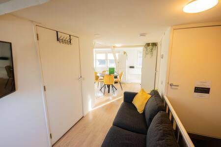 Peaceful 2 Bedroom Apartment - Ts307B Eindhoven Buitenkant foto