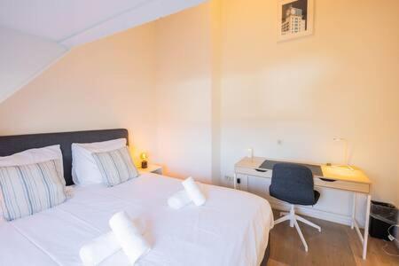 Peaceful 2 Bedroom Apartment - Ts307B Eindhoven Buitenkant foto