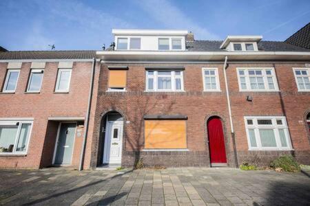 Peaceful 2 Bedroom Apartment - Ts307B Eindhoven Buitenkant foto