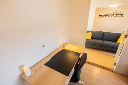 Peaceful 2 Bedroom Apartment - Ts307B Eindhoven Buitenkant foto