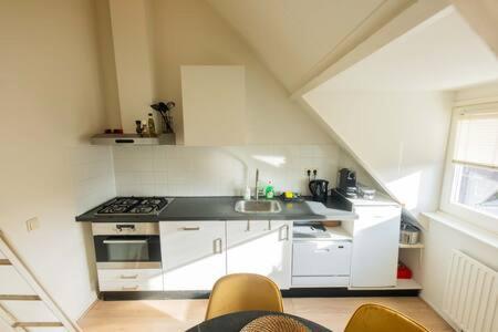 Peaceful 2 Bedroom Apartment - Ts307B Eindhoven Buitenkant foto